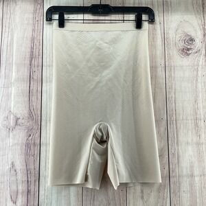 NWOT Spanx High-Waisted Mid-Thigh Short Tummy‎ Control Shapewear Beige Nude Sz M